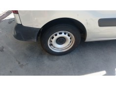 PASO RUEDA TRASERO DERECHO 