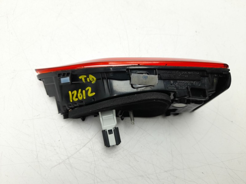 Recambio de piloto trasero derecho interior para volkswagen polo vi (aw1, bz1, ae1) 1.0 tsi referencia OEM IAM  2G0945094D 