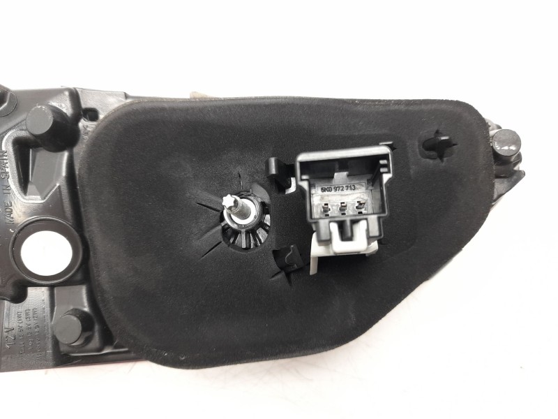Recambio de piloto trasero derecho interior para volkswagen polo vi (aw1, bz1, ae1) 1.0 tsi referencia OEM IAM  2G0945094D 