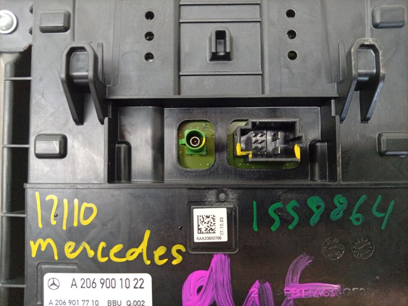 Recambio de pantalla multifuncion para mercedes-benz cle cle 220d referencia OEM IAM  A2069001022 