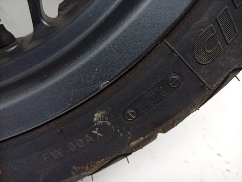 Recambio de llanta trasera para yamaha x-max 125 referencia OEM IAM  B9YF53380000 