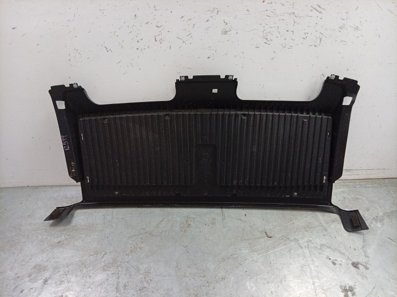 Recambio de moldura para toyota proace max referencia OEM IAM 1310154070 1312405070 