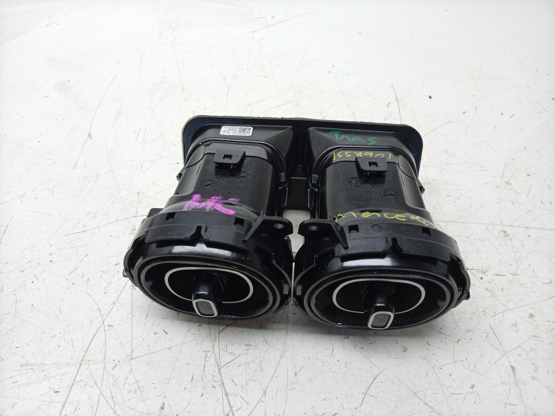 Recambio de rejilla aireadora para mercedes-benz cle cle 220d referencia OEM IAM  A2068304301 