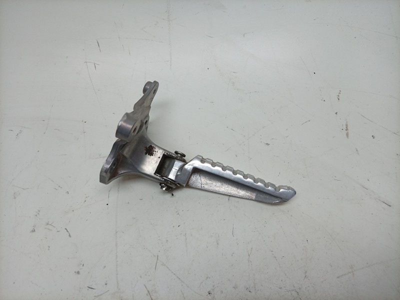 Recambio de estribo lateral para yamaha x-max 125 referencia OEM IAM  B74F74400000 