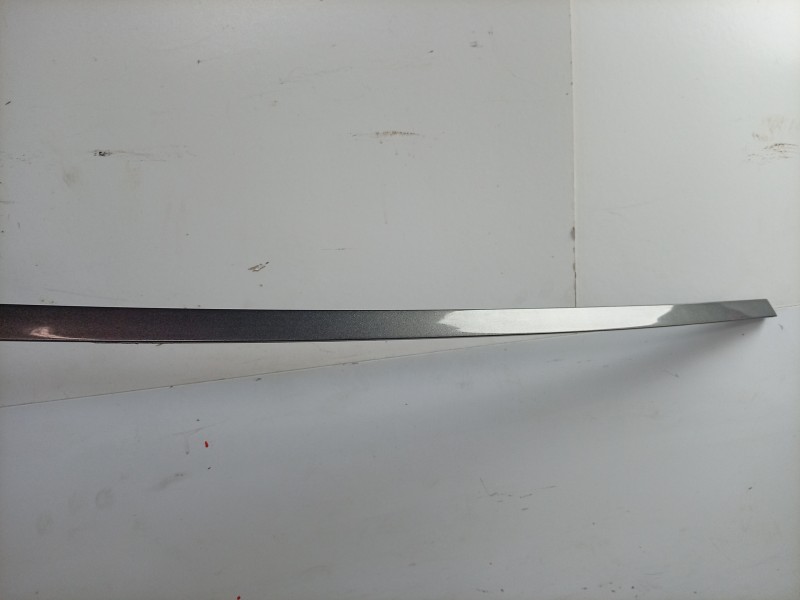 Recambio de moldura para maserati ghibli iii (m157) 3.0 s q4 referencia OEM IAM  670010746 