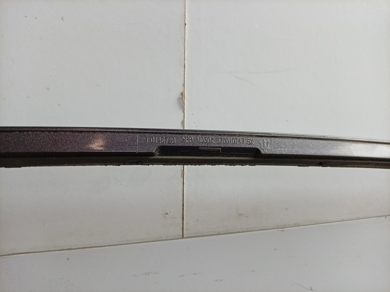 Recambio de moldura para maserati ghibli iii (m157) 3.0 s q4 referencia OEM IAM  670010747 