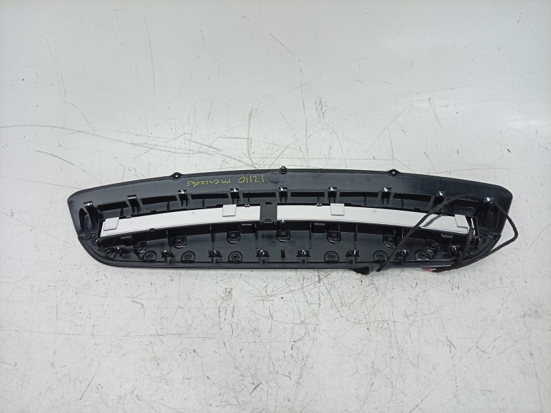 Recambio de luz central de freno para mercedes-benz cle cle 220d referencia OEM IAM  A2366940000 