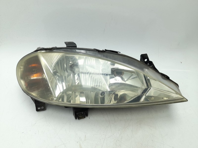 Recambio de faro derecho para renault megane i coach (da0/1_) 1.6 16v (da0b, da04, da11) referencia OEM IAM  7700427870 