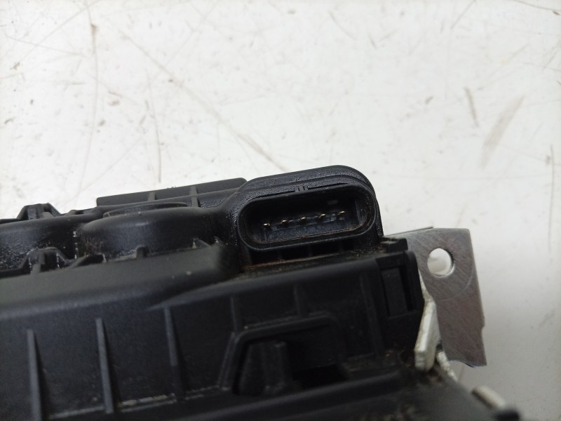 Recambio de cerradura maletero / porton para mercedes-benz cle cle 220d referencia OEM IAM A0997502200 A0997502200 