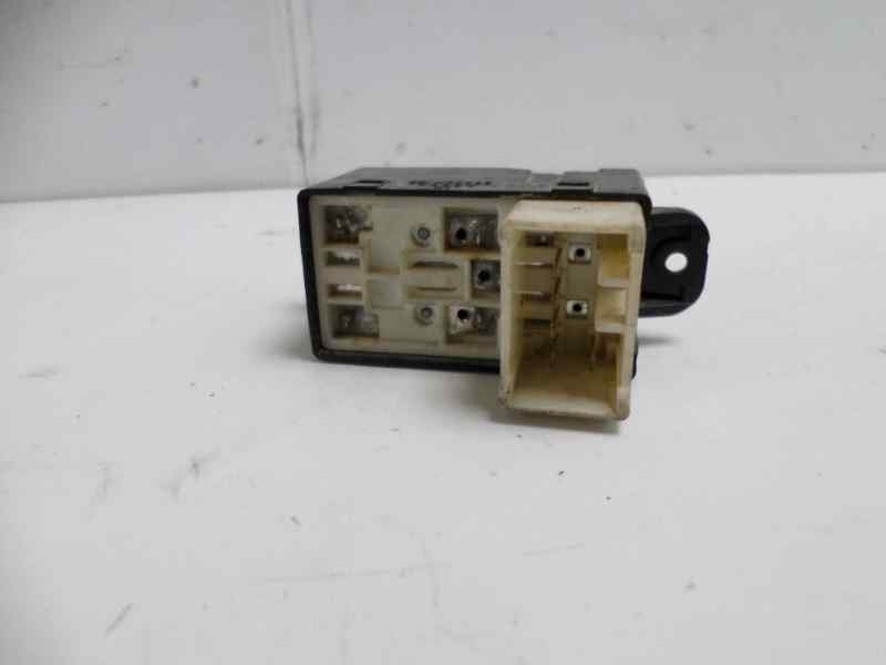 Recambio de mando elevalunas delantero derecho para kia cerato 1.6 cat referencia OEM IAM   