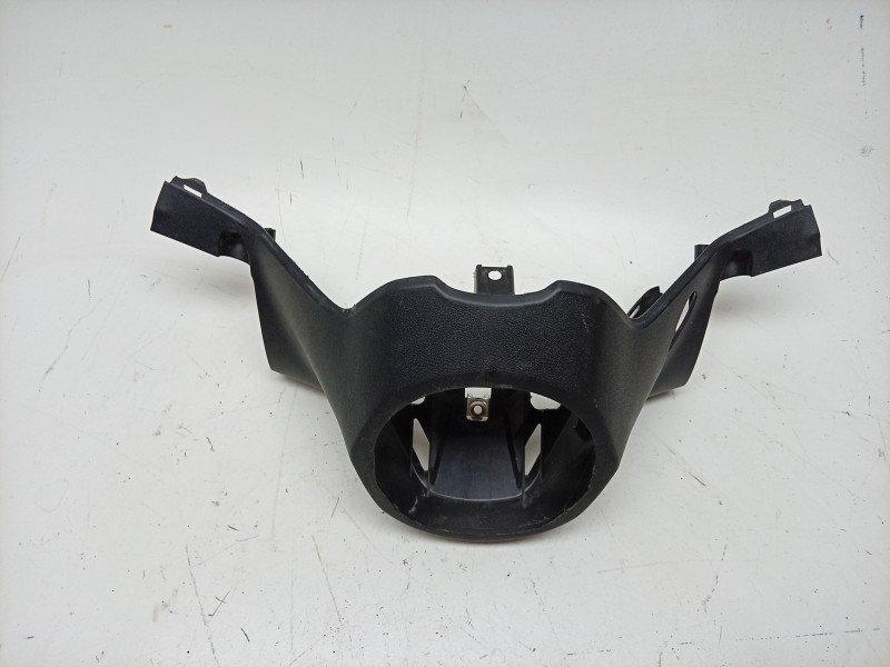 Recambio de moldura para yamaha x-max 125 referencia OEM IAM  BL2F614400 