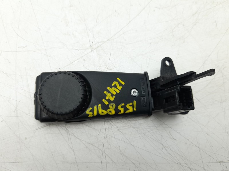 Recambio de mando volante para renault 4 e-tech 120 referencia OEM IAM  255526495R 