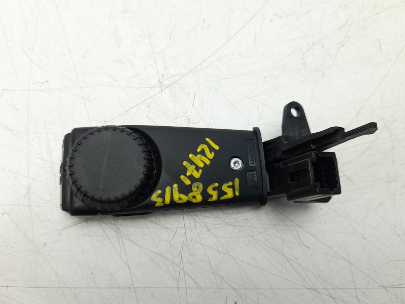 Recambio de mando volante para renault 4 e-tech 120 referencia OEM IAM  255526495R 