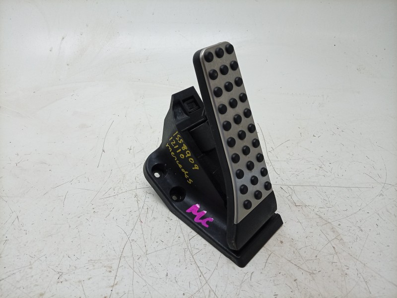Recambio de potenciometro pedal para mercedes-benz cle cle 220d referencia OEM IAM  A2233000100 