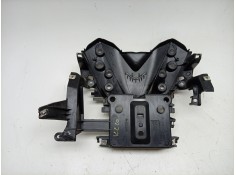 Recambio de moldura para yamaha x-max 125 referencia OEM IAM  BL1H212B00  2