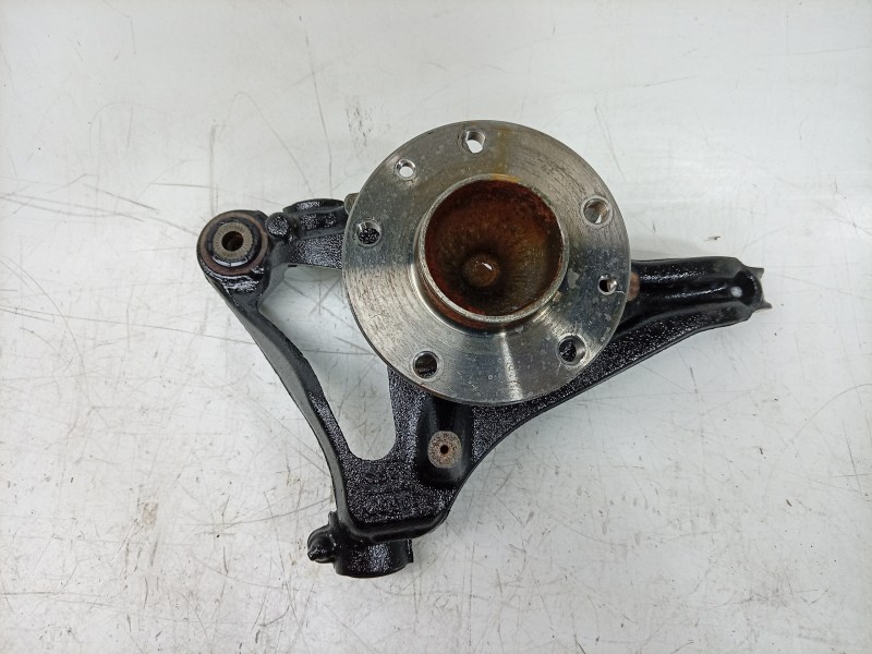 Recambio de mangueta trasera izquierda para renault 4 e-tech 120 referencia OEM IAM  430B10972R 