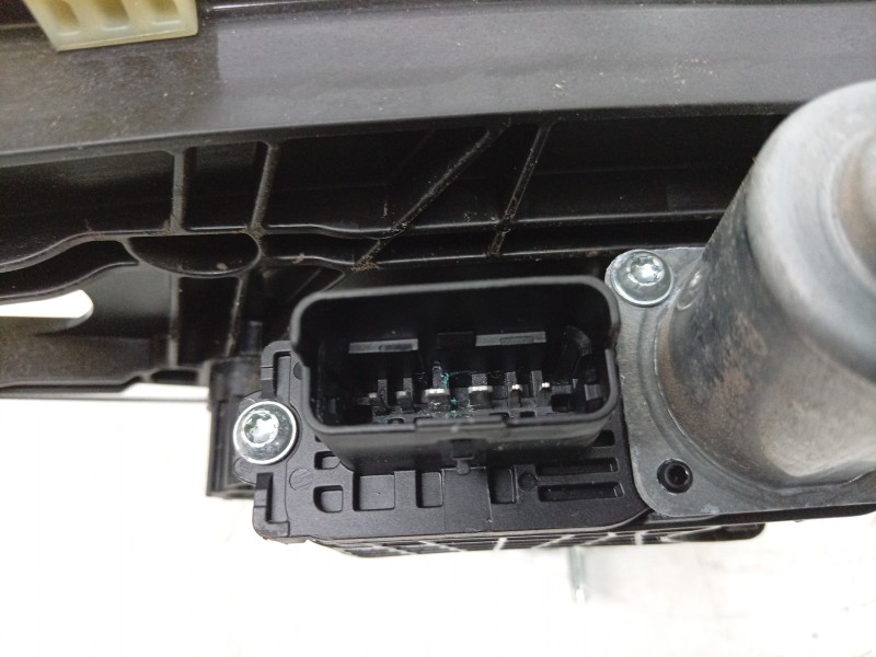 Recambio de elevalunas delantero izquierdo para renault 4 e-tech 120 referencia OEM IAM 807217893R 807217893R 