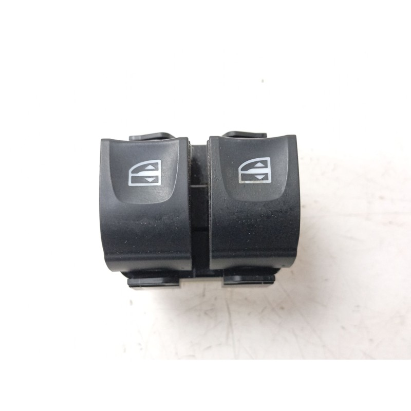 Recambio de mando elevalunas delantero izquierdo para renault clio iv (bh_) 0.9 tce 90 referencia OEM IAM  254112588R 
