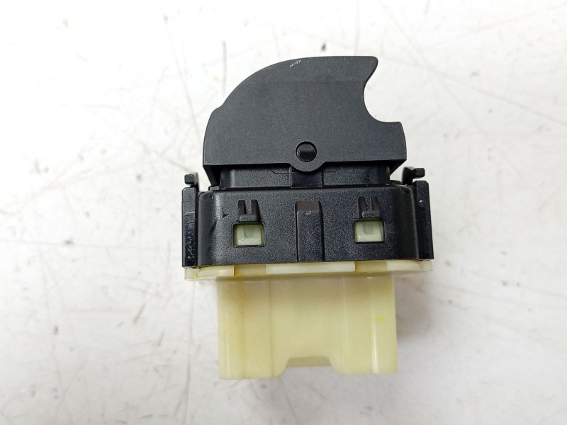 Recambio de mando elevalunas delantero izquierdo para renault clio iv (bh_) 0.9 tce 90 referencia OEM IAM  254112588R 