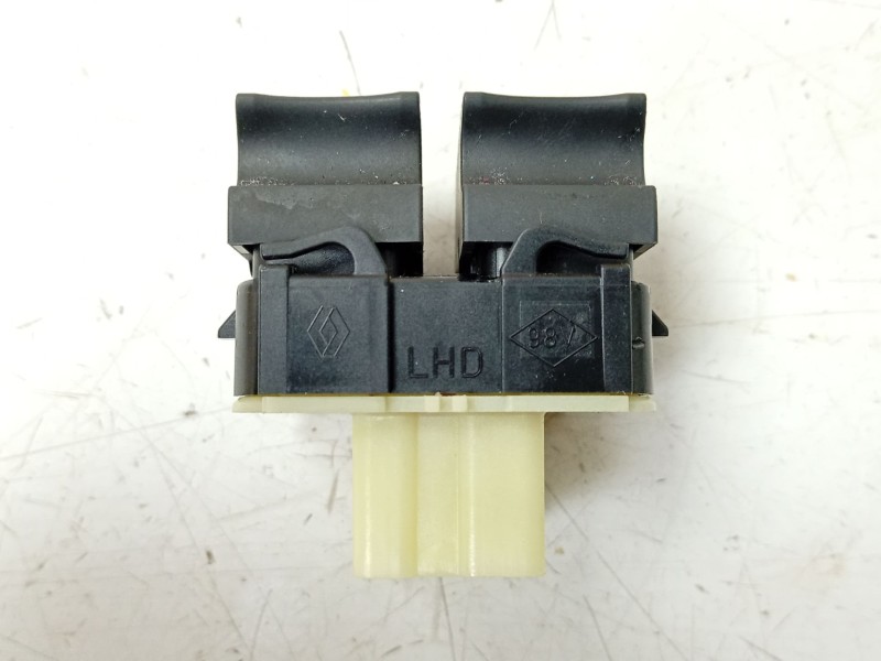 Recambio de mando elevalunas delantero izquierdo para renault clio iv (bh_) 0.9 tce 90 referencia OEM IAM  254112588R 
