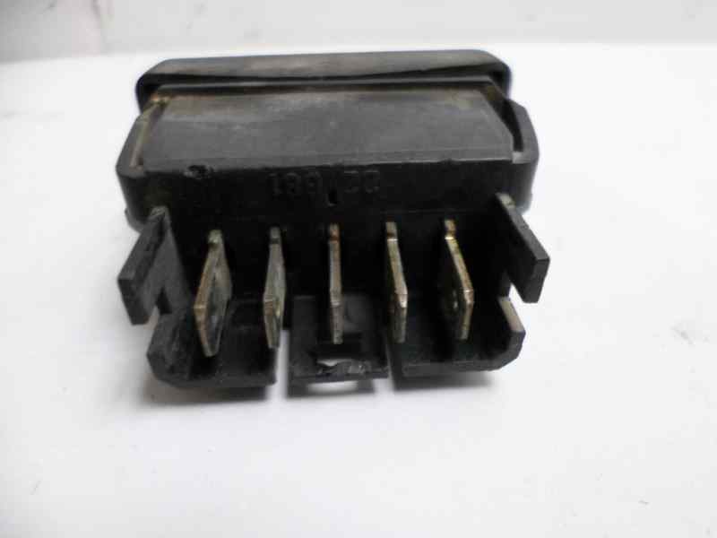 Recambio de mando elevalunas delantero derecho para citroen zx 1.9 diesel referencia OEM IAM   