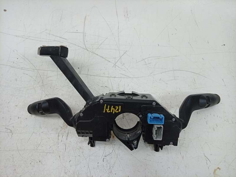 Recambio de palanca cambio para renault 4 e-tech 120 referencia OEM IAM  255676758R 