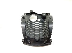 Recambio de moldura para yamaha x-max 125 referencia OEM IAM  B74H33101000  2