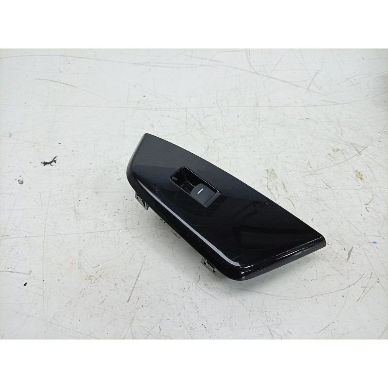 Recambio de mando elevalunas trasero derecho para honda cr-v (rw) 2.0 i-mmd hybrid elegance 2wd referencia OEM IAM  35760T1GG11 