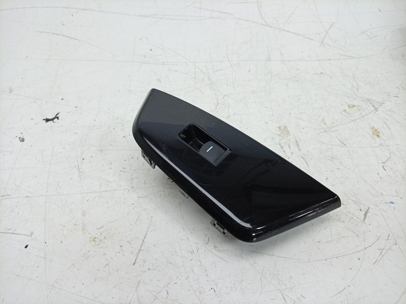 Recambio de mando elevalunas trasero derecho para honda cr-v (rw) 2.0 i-mmd hybrid elegance 2wd referencia OEM IAM  35760T1GG11 