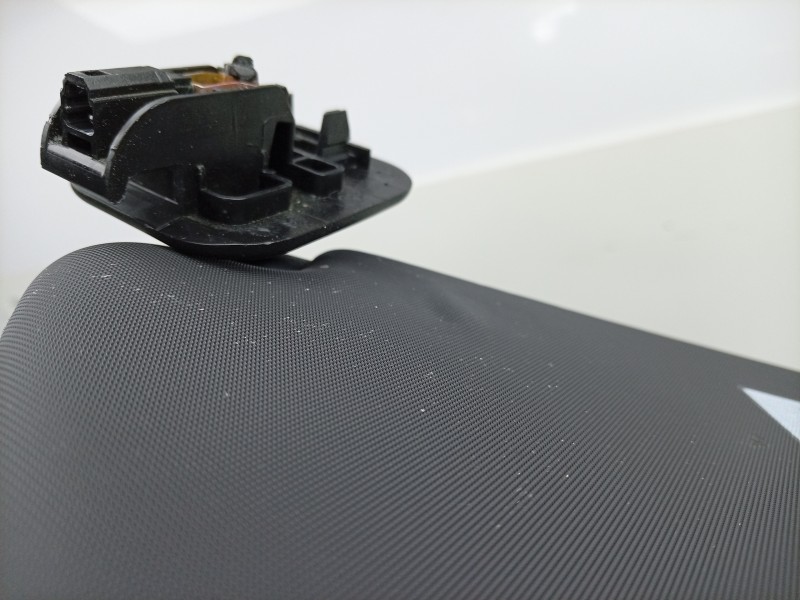 Recambio de parasol derecho para renault 4 e-tech 120 referencia OEM IAM  964003250R 