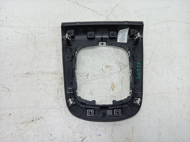 Recambio de moldura para audi q3 (8ub, 8ug) 1.4 tsi referencia OEM IAM  8U1864261RQ5 