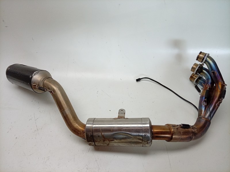 Recambio de silenciador trasero para yamaha mt mt-09 (rn83) referencia OEM IAM  Y066L2P 
