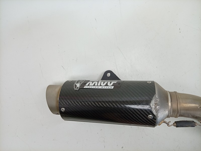 Recambio de silenciador trasero para yamaha mt mt-09 (rn83) referencia OEM IAM  Y066L2P 