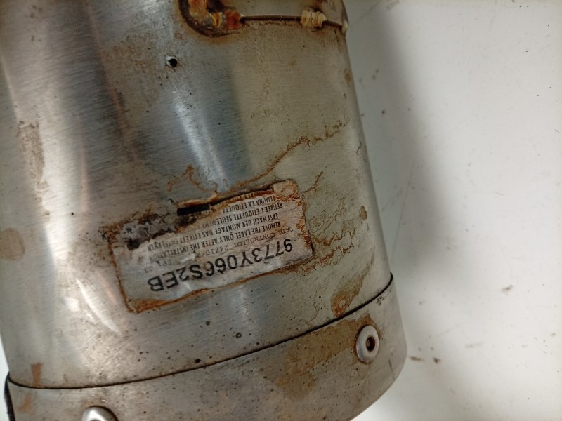 Recambio de silenciador trasero para yamaha mt mt-09 (rn83) referencia OEM IAM  Y066L2P 