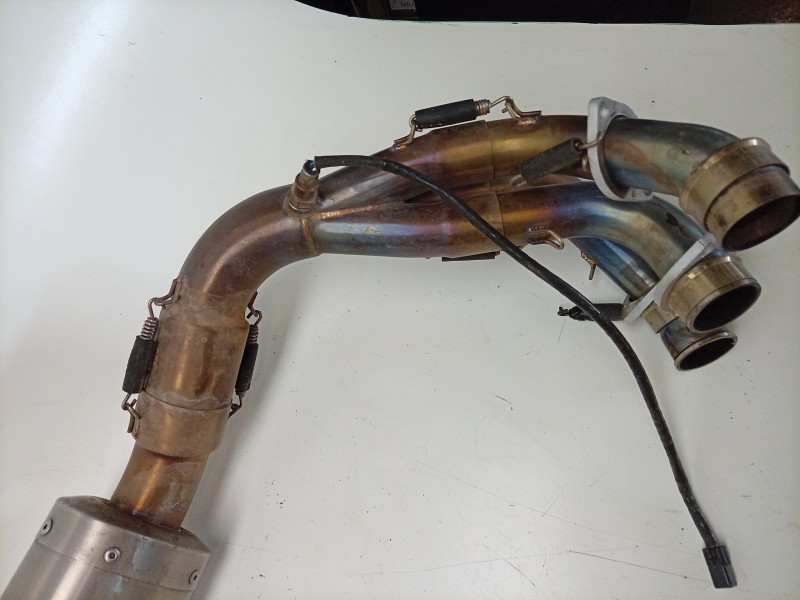 Recambio de silenciador trasero para yamaha mt mt-09 (rn83) referencia OEM IAM  Y066L2P 