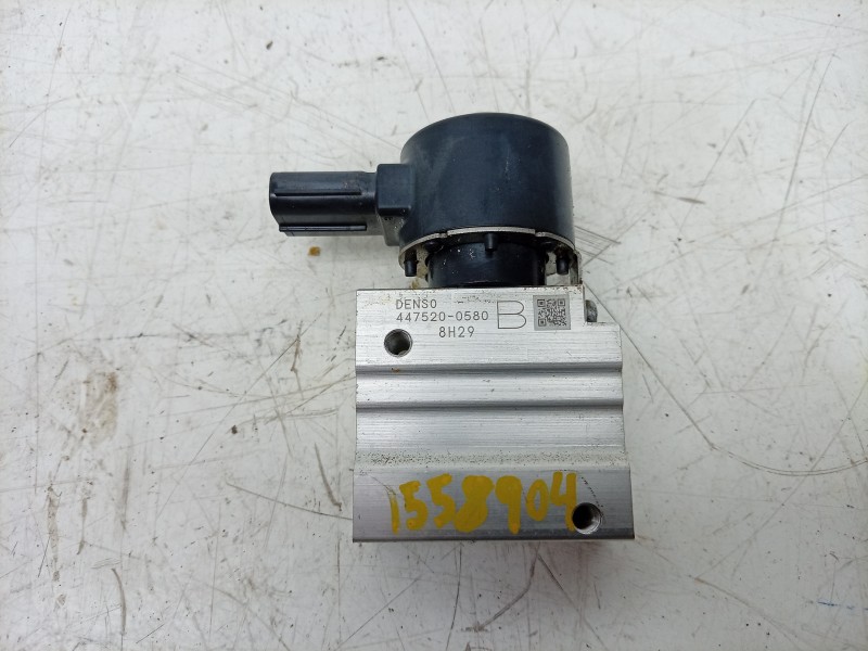 Recambio de valvula intercambio de calefaccion para renault 4 e-tech 120 referencia OEM IAM  4475200580 