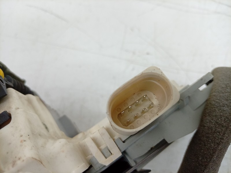 Recambio de cerradura puerta trasera derecha para audi q3 (8ub, 8ug) 1.4 tsi referencia OEM IAM  4G0839016E EZCAU323