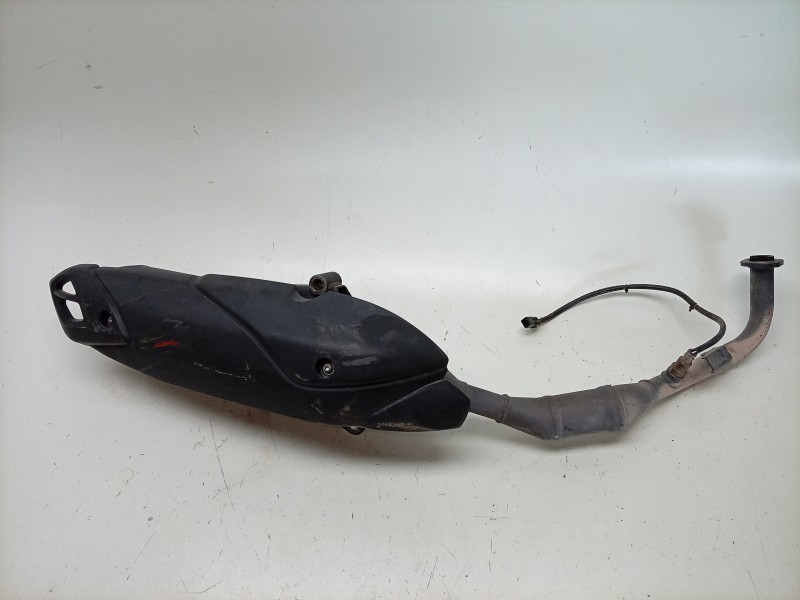 Recambio de silenciador trasero para yamaha x-max 125 referencia OEM IAM  B9YE47100100 