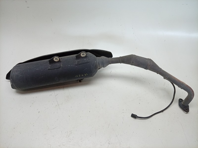 Recambio de silenciador trasero para yamaha x-max 125 referencia OEM IAM  B9YE47100100 