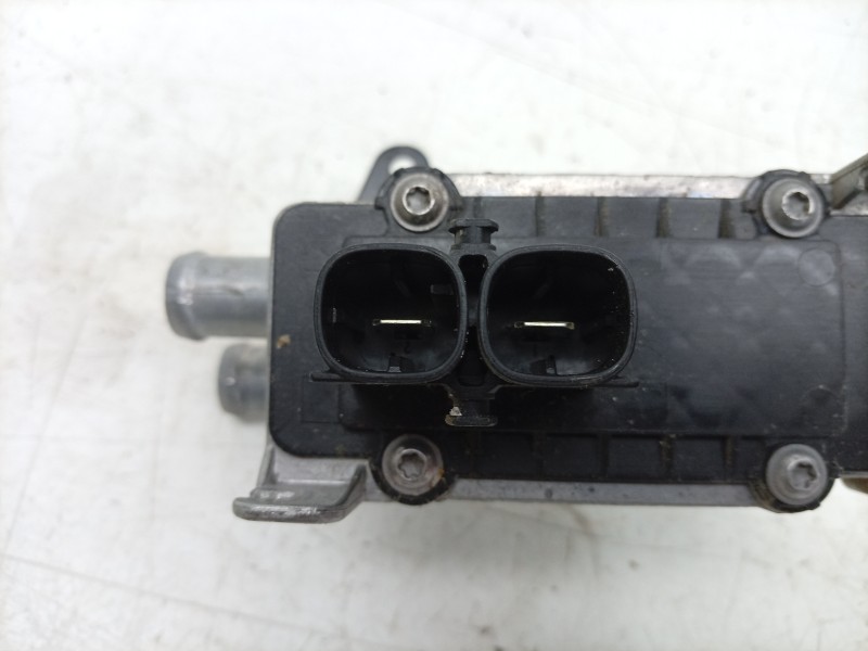 Recambio de valvula intercambio de calefaccion para renault 4 e-tech 120 referencia OEM IAM  271432470R 
