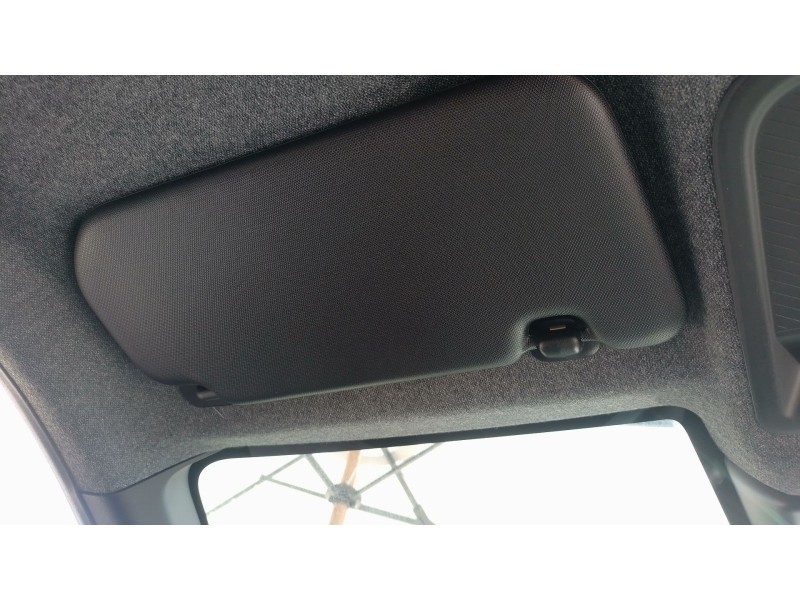 Recambio de parasol izquierdo para dacia bigster referencia OEM IAM   