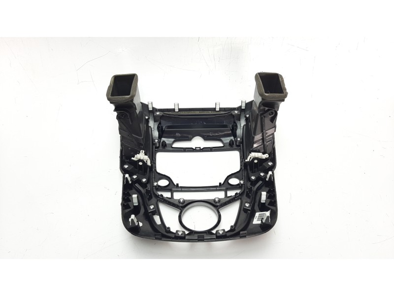 Recambio de moldura para hyundai ix20 gls comfort blue referencia OEM IAM 847401K710  