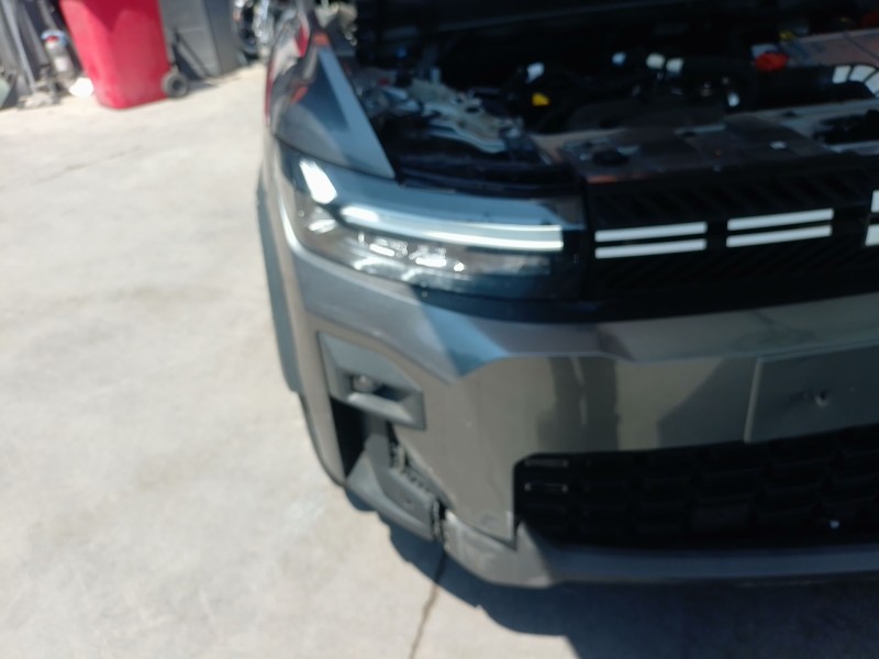 Recambio de faro derecho para dacia bigster referencia OEM IAM   