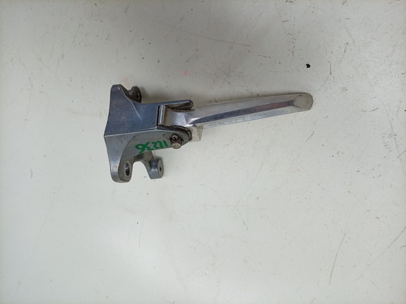 Recambio de estribo lateral para yamaha x-max x-max 400 (sh11) referencia OEM IAM  B74F74300000 