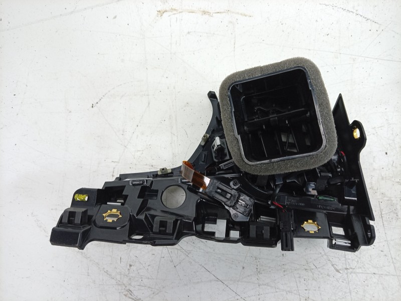 Recambio de rejilla aireadora para audi q5 sportback (fyt) 35 tdi referencia OEM IAM  80B820901 