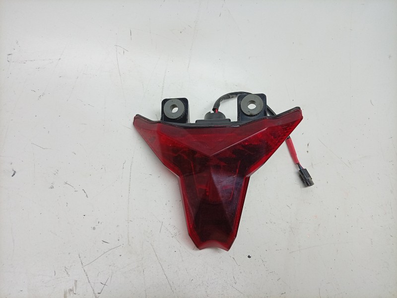 Recambio de piloto trasero central para kawasaki zx-4r zx-4r referencia OEM IAM 230250400 230250400 