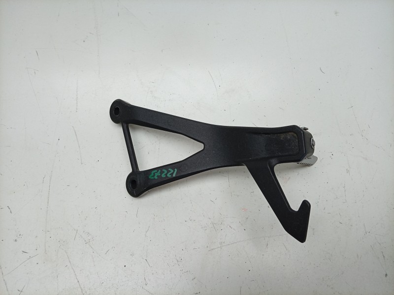 Recambio de estribo lateral para kawasaki zx-4r zx-4r referencia OEM IAM  350631409 