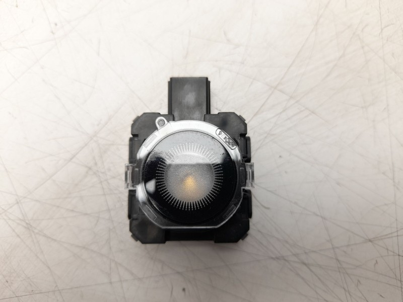 Recambio de luz interior para renault 4 e-tech 120 referencia OEM IAM  264305184R 
