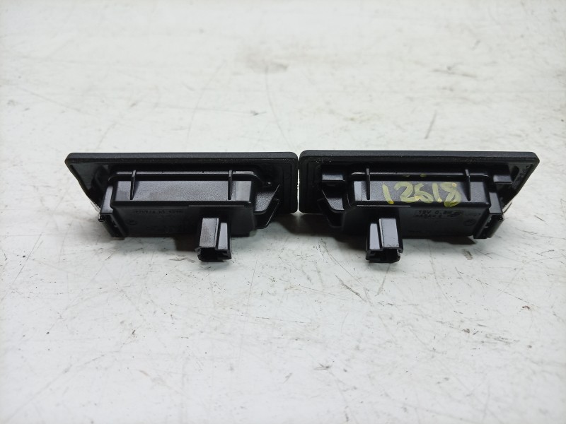 Recambio de piloto matricula para volkswagen taigo (cs1) 1.0 tsi referencia OEM IAM  5NA943021 