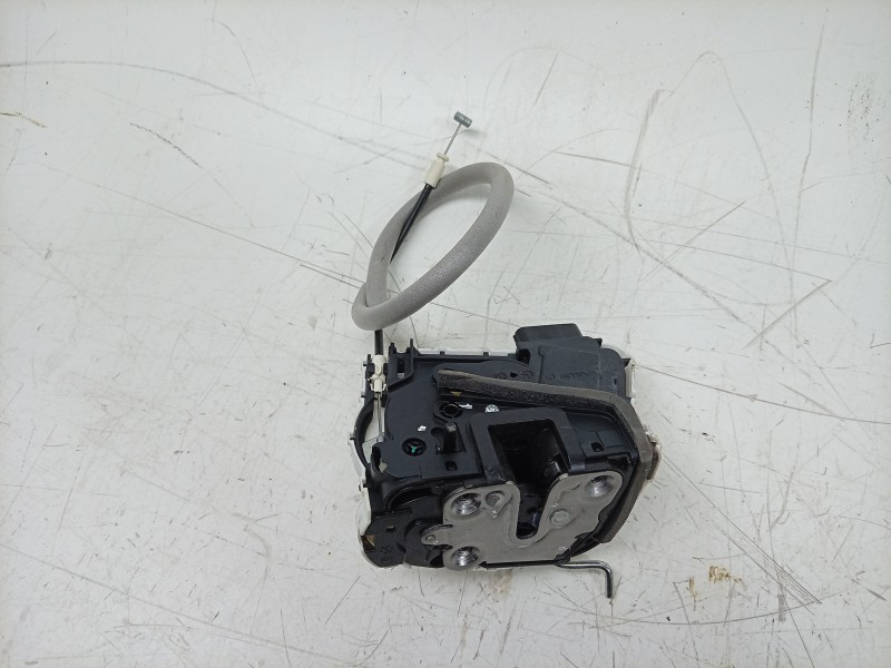 Recambio de cerradura puerta trasera derecha para mg zs suv (azs1) 1.0 t-gdi referencia OEM IAM  10845783 